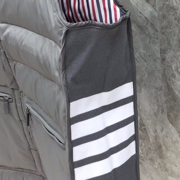 THOM BROWNE Vest - Picture 4 of 8